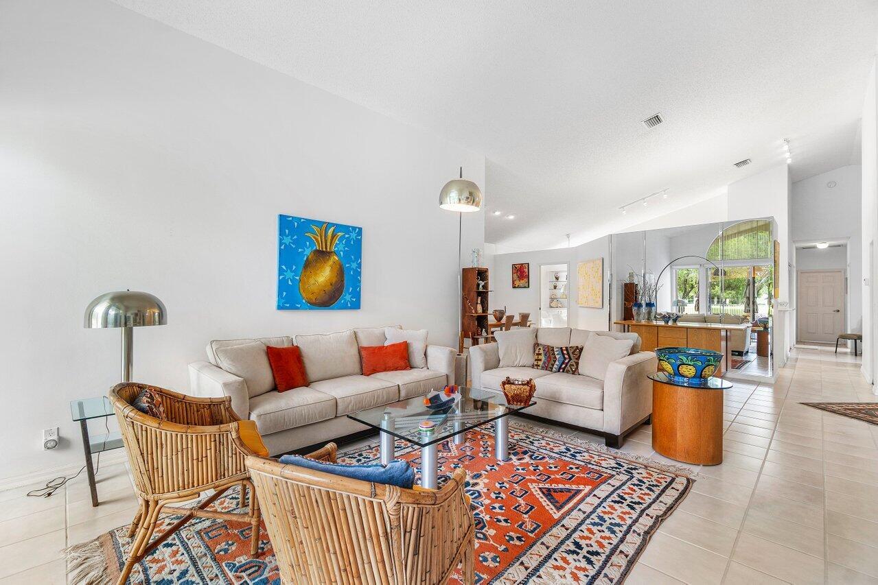 12840 Oak Knoll Drive