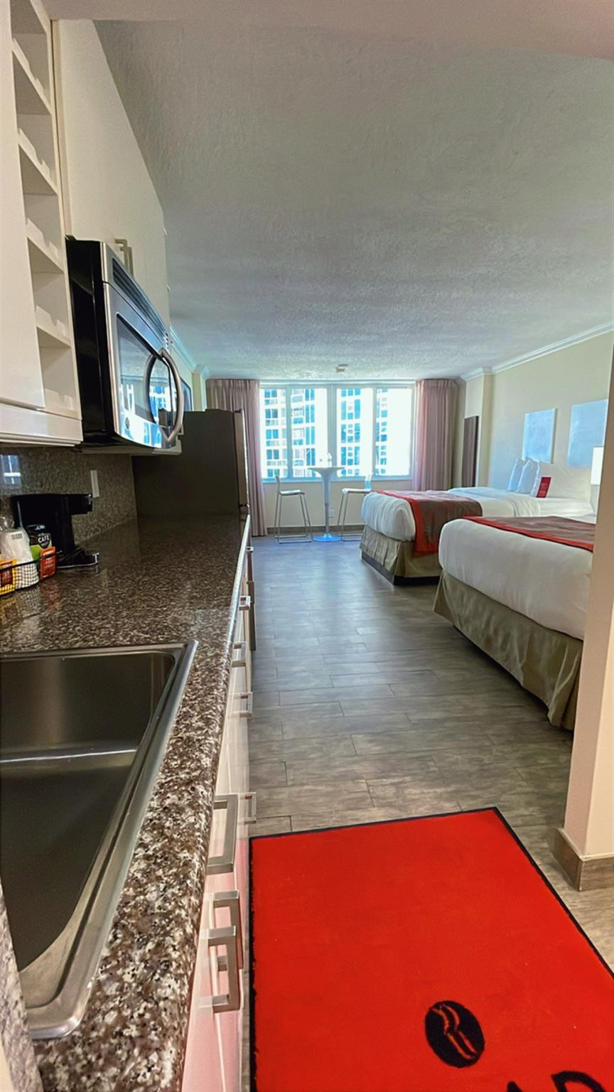 THE AVENTURA BEACH CLUB CONDO - Residential Lease