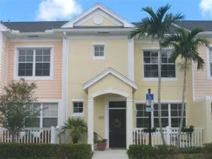 121 Santiago Dr Unit 103