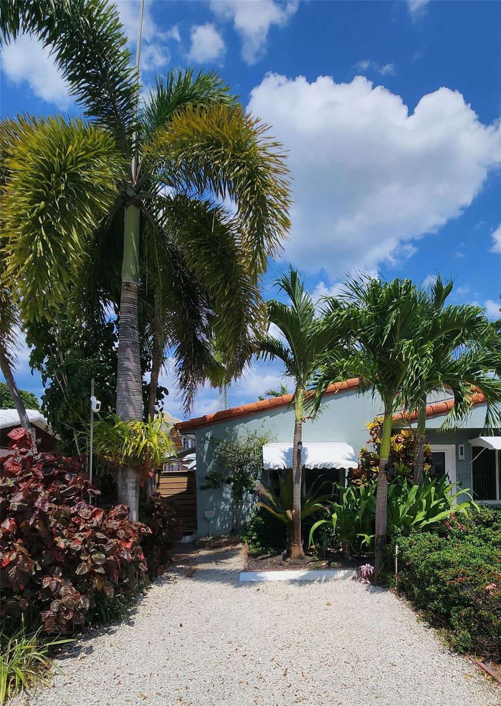 Photo of 1106 NE 13th Avenue #North Side, Fort Lauderdale, FL 33304 (MLS # F10441784)