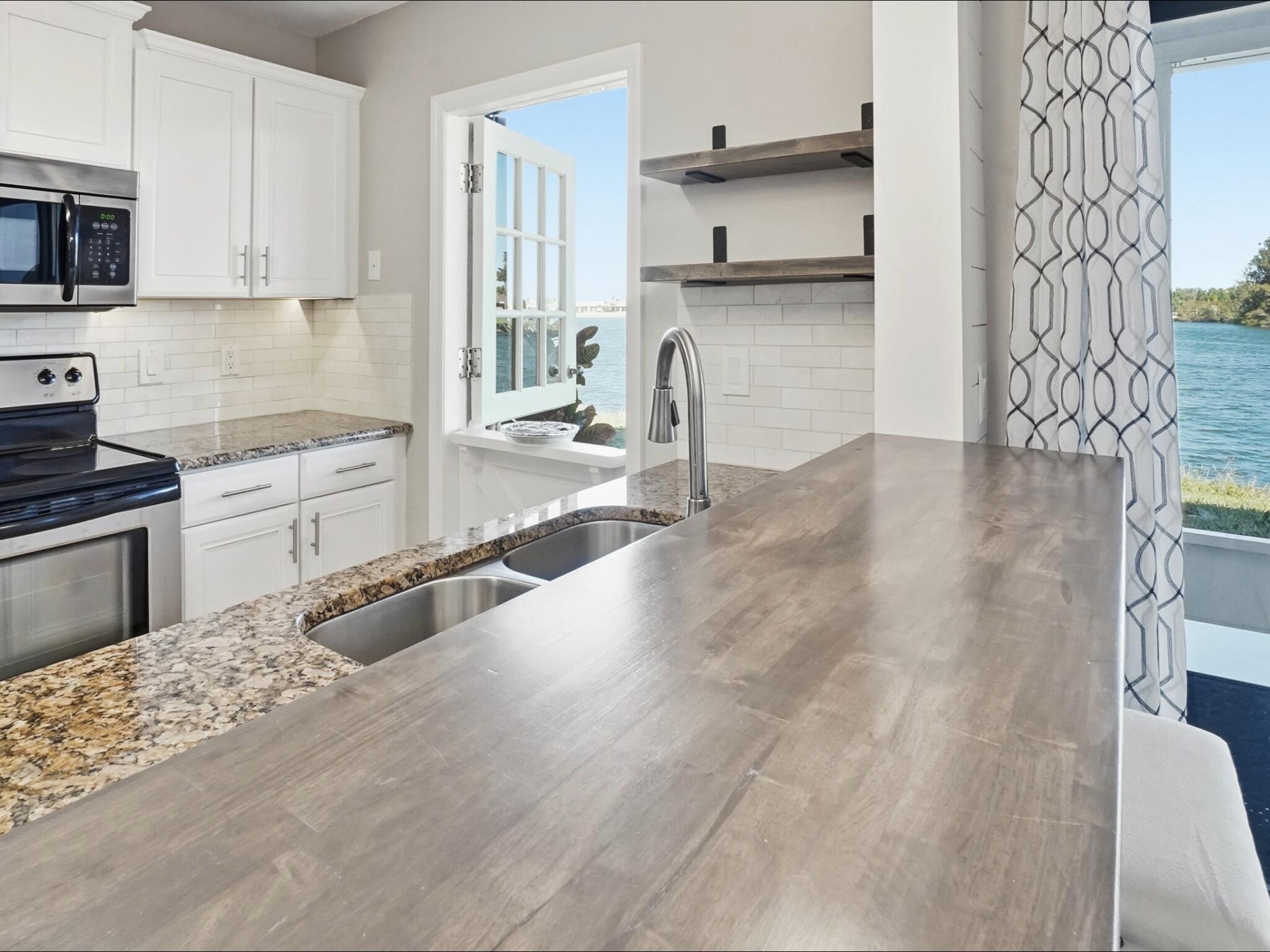 THE SANDS SECTION 1 CONDOMINIUM - Residential