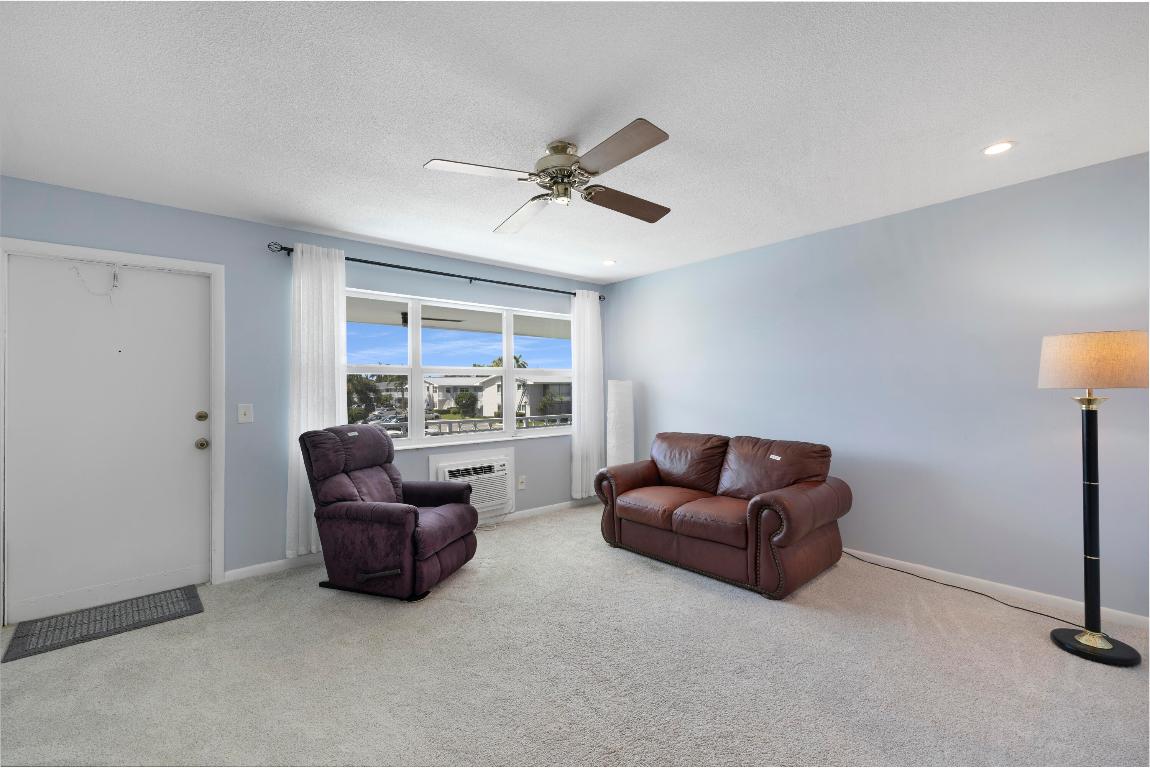 HAMPSHIRE GARDENS - Residential