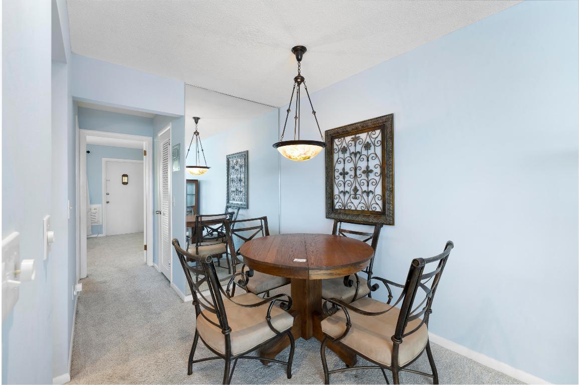 HAMPSHIRE GARDENS - Residential