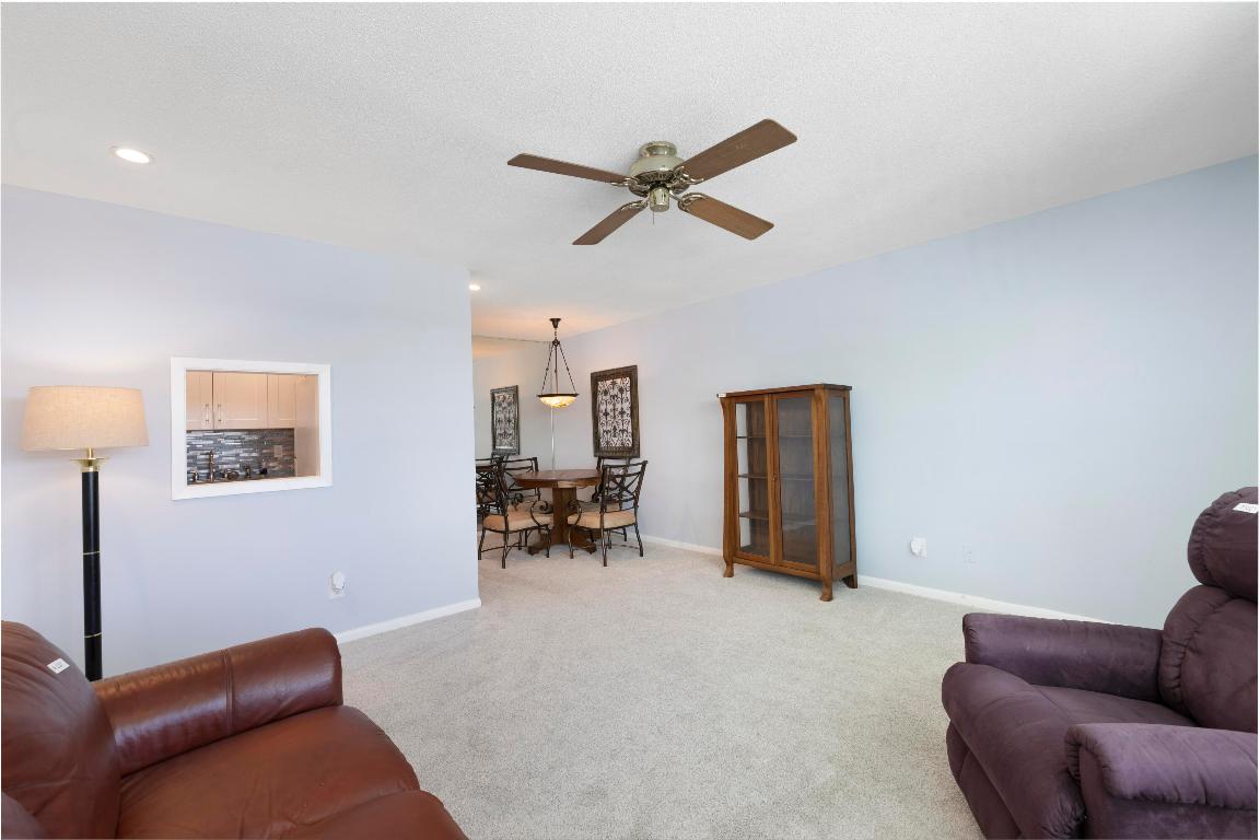 HAMPSHIRE GARDENS - Residential