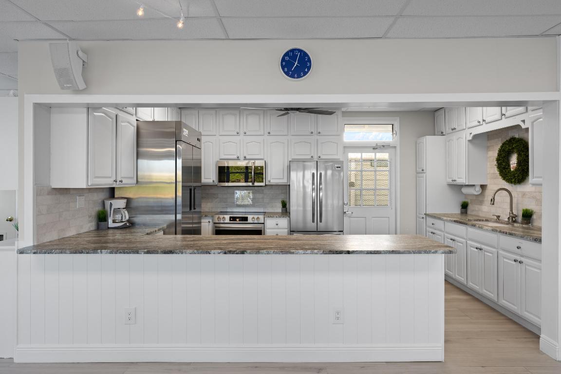 HAMPSHIRE GARDENS - Residential