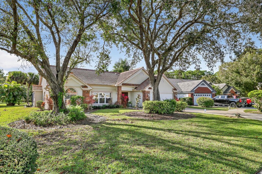 Photo of 408 SW Sycamore Cove, Port Saint Lucie, FL 34986 (MLS # R11140923)
