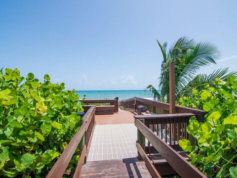 A home in Hutchinson Island