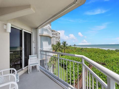 A home in Hutchinson Island