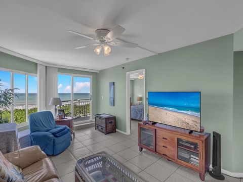 A home in Hutchinson Island