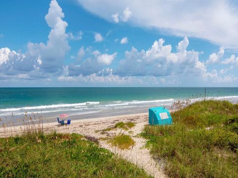 A home in Hutchinson Island