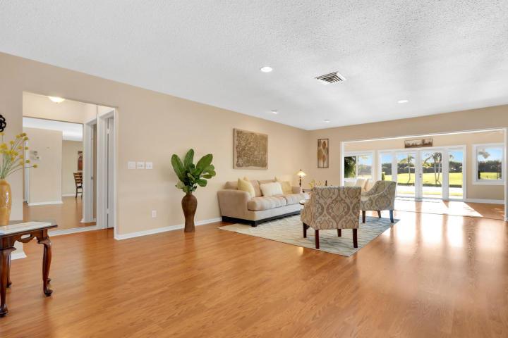 FRENCH ROYALE VILLAS - Residential Lease