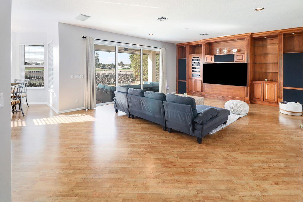 AVONDALE - Residential Lease