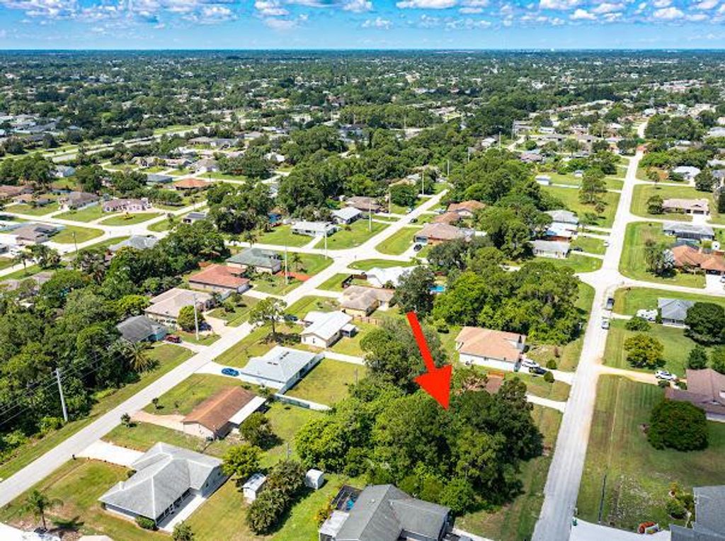 Photo of 434 SE Guava Terrace, Port Saint Lucie, FL 34983 (MLS # R10735354)