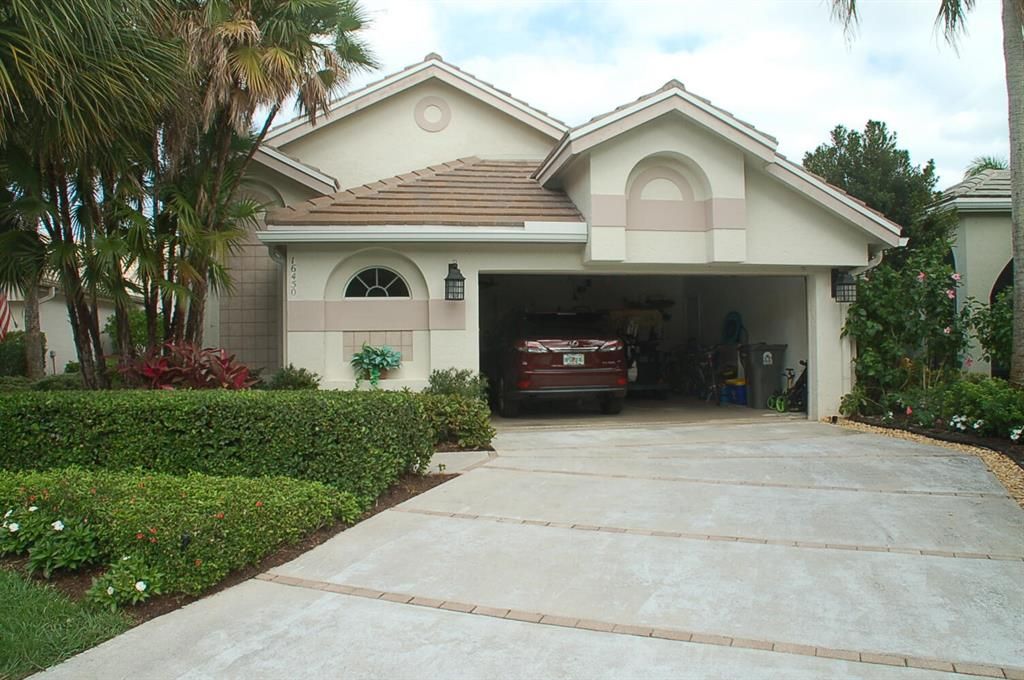 Photo of 16450 Riverwind Drive, Jupiter, FL 33477 (MLS # R10699537)