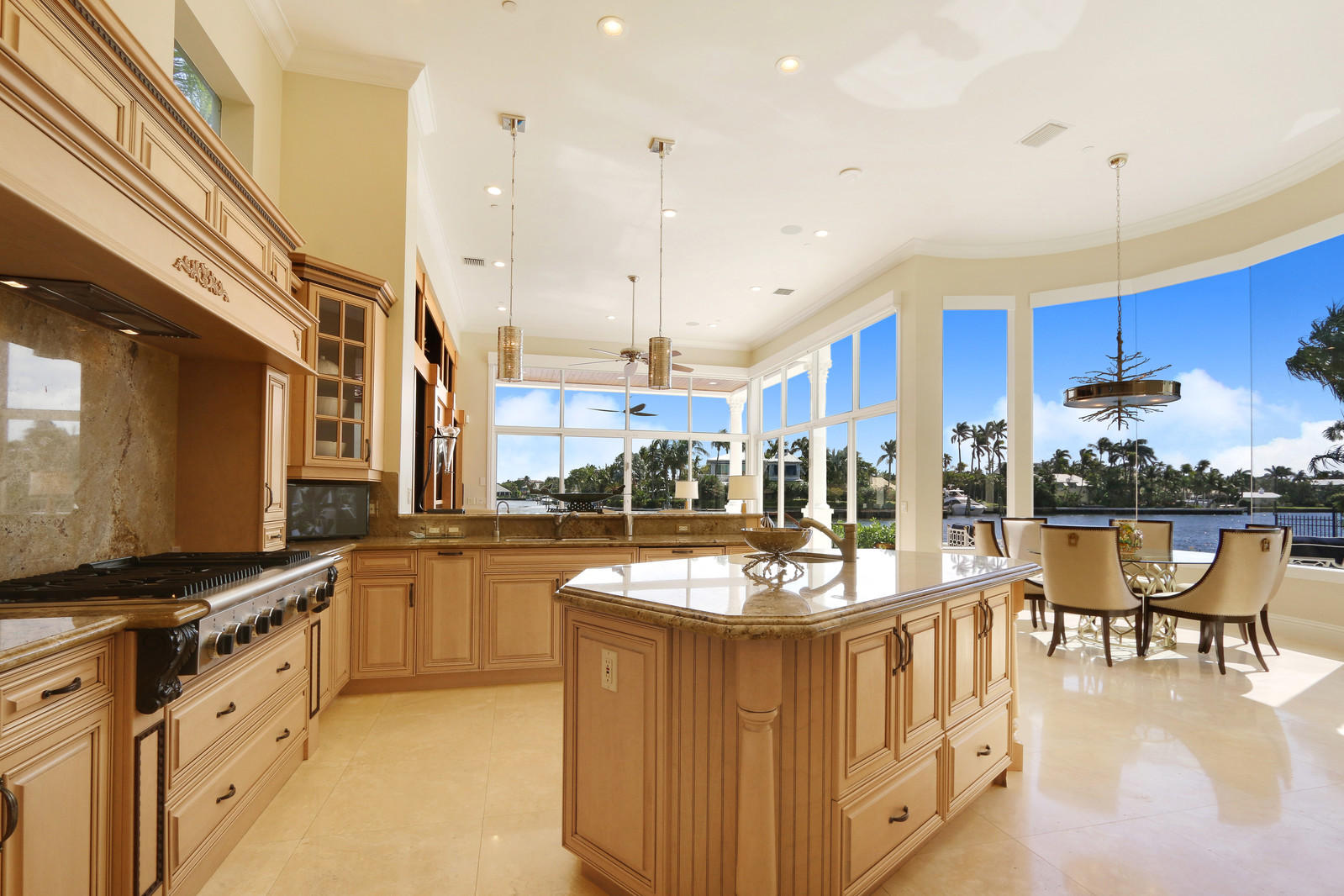 LAS PALMAS SUB - Residential