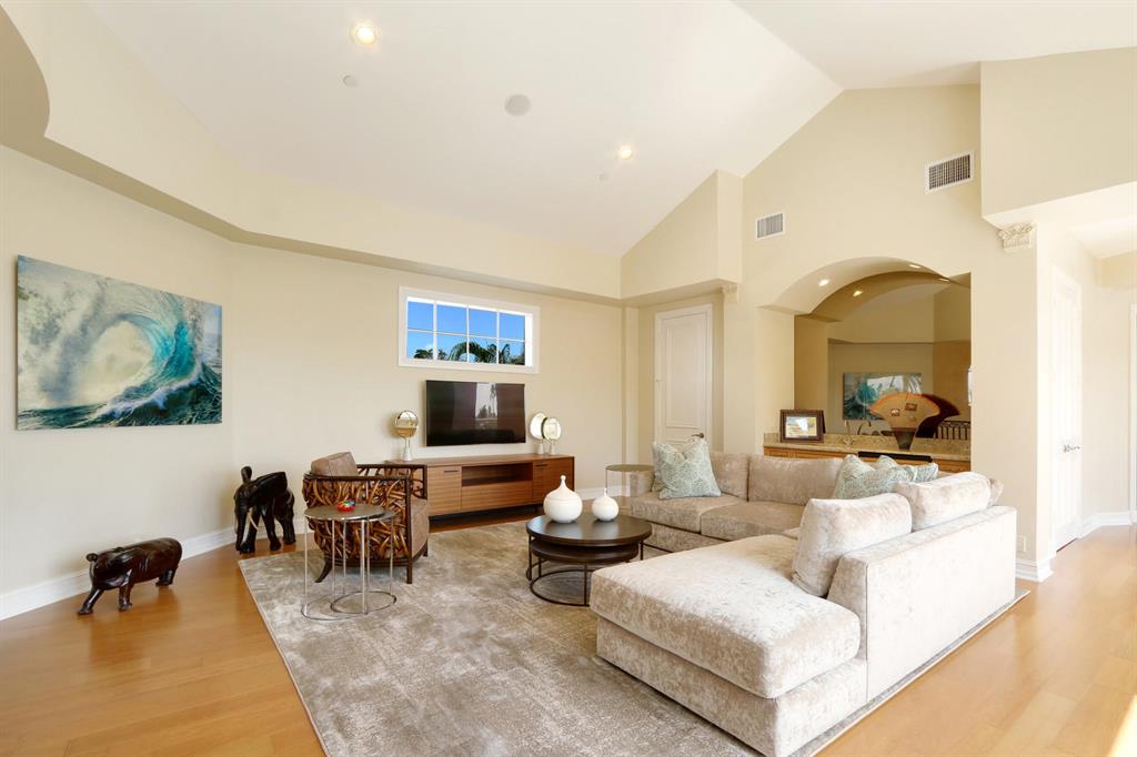 LAS PALMAS SUB - Residential