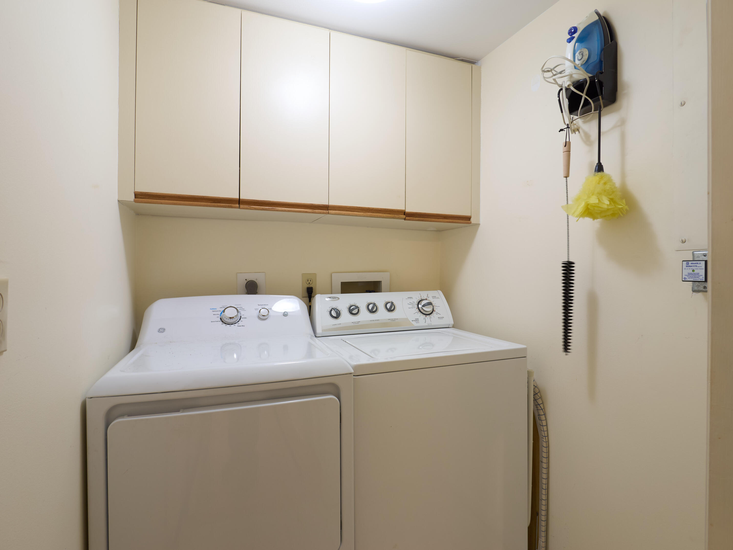 Lakes Condos of Canterbur - Residential