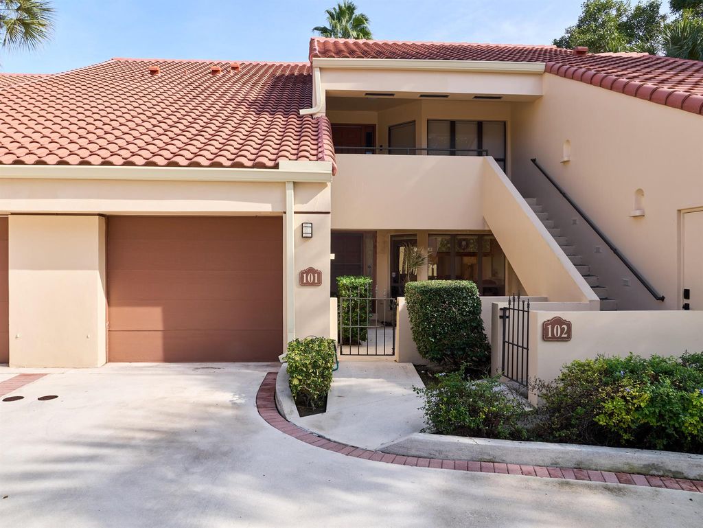 Photo of 101 Waterview Drive #101-1, Palm Beach Gardens, FL 33418 (MLS # R11150173)