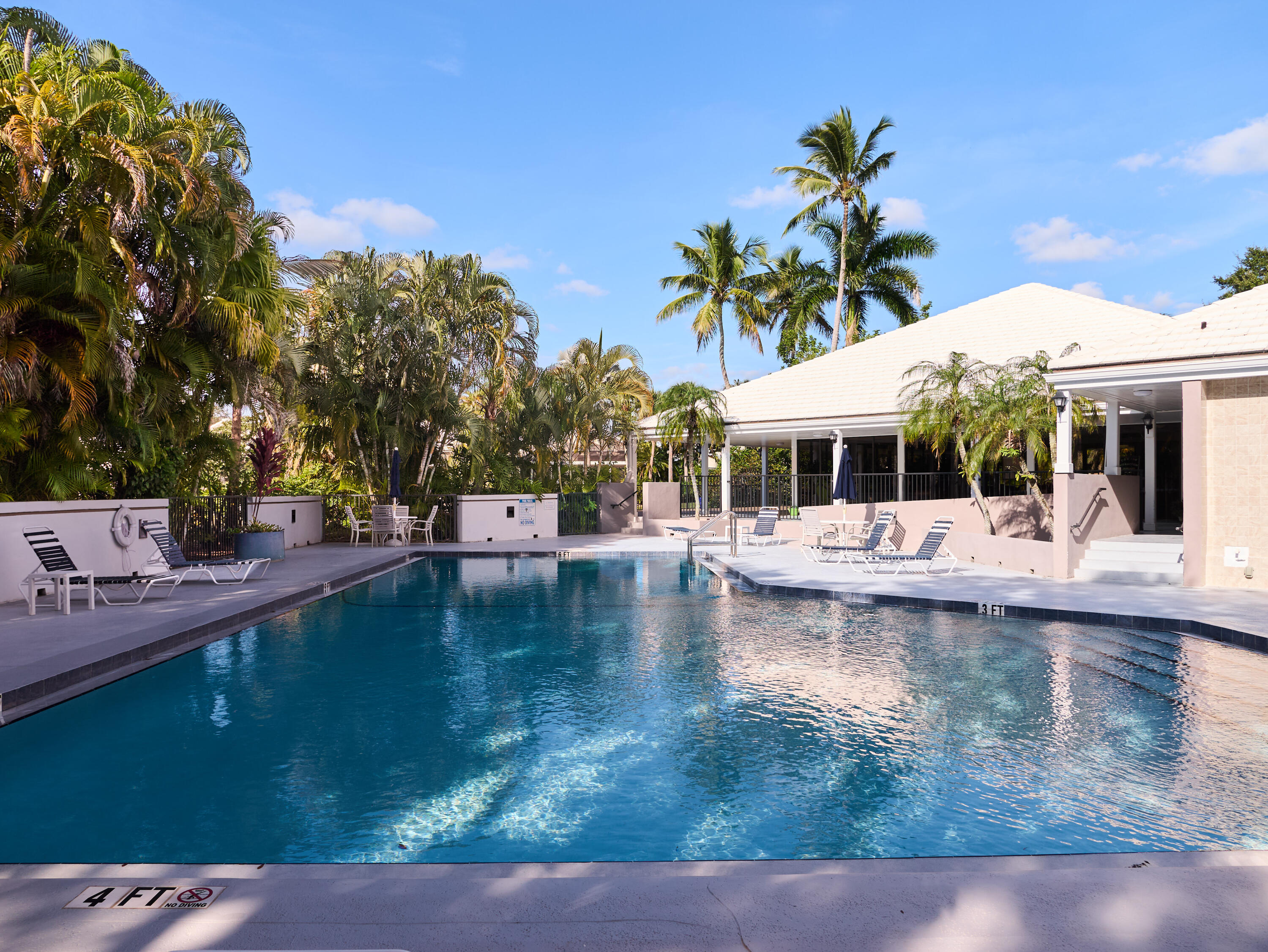 Lakes Condos of Canterbur - Residential