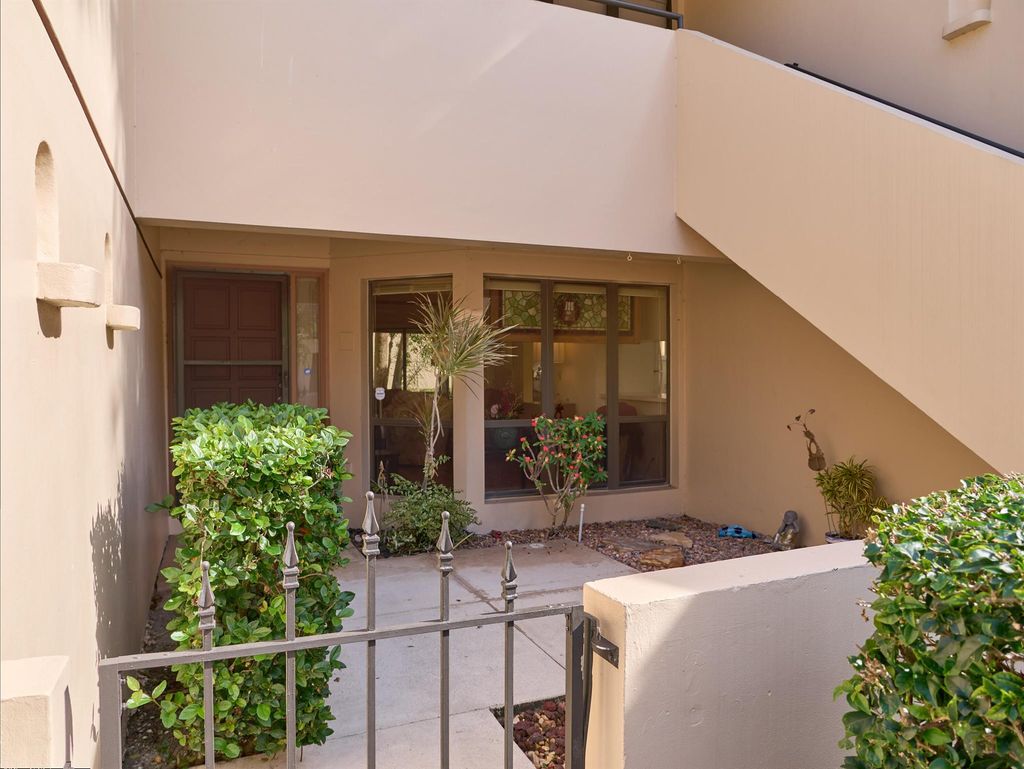 Photo of 101 Waterview Drive #101-1, Palm Beach Gardens, FL 33418 (MLS # R11150173)