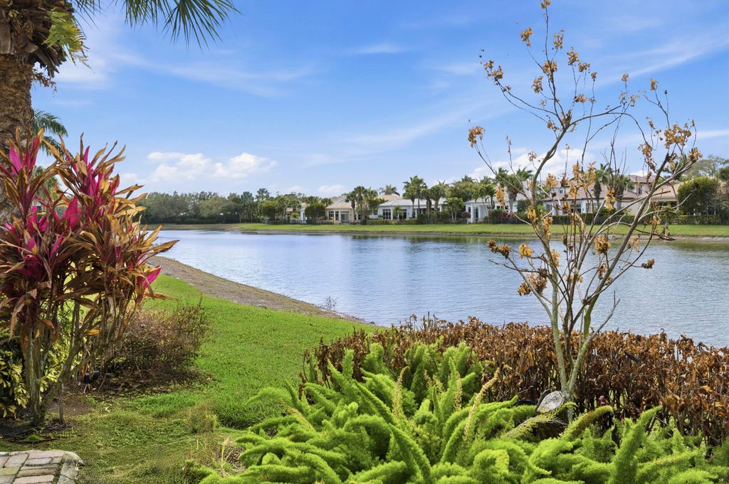Photo of 233 Andalusia Drive, Palm Beach Gardens, FL 33418 (MLS # B26023611)