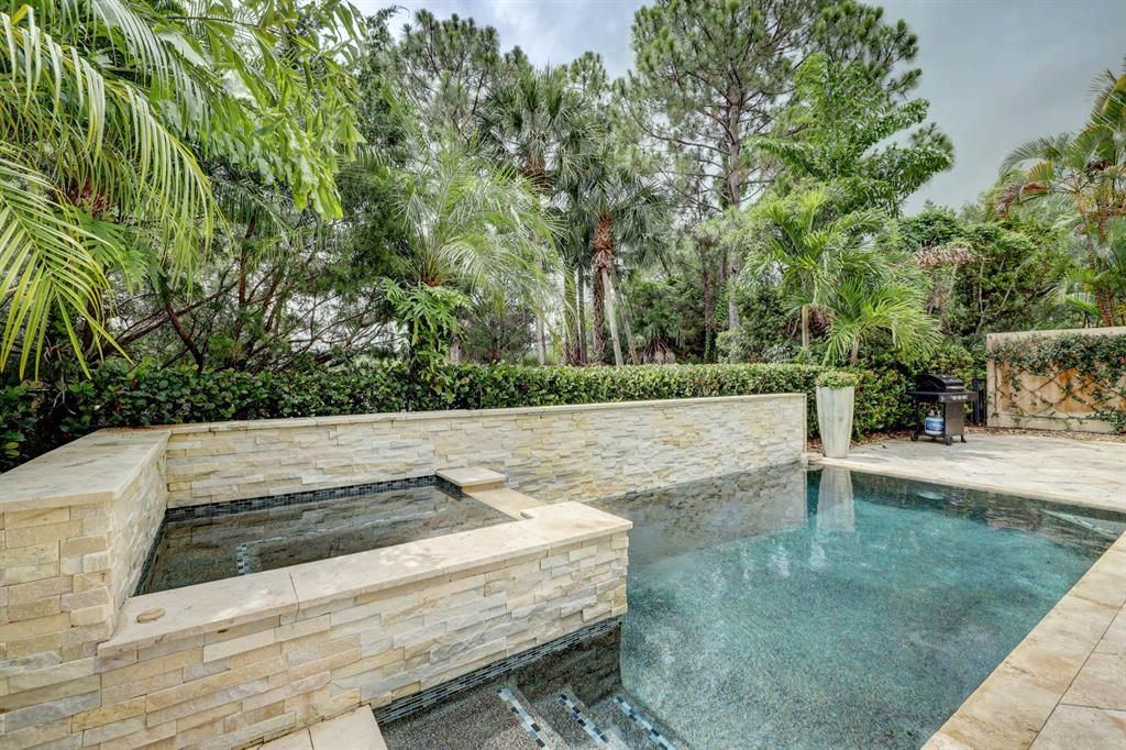 Photo of 128 Esperanza Way, Palm Beach Gardens, FL 33418 (MLS # R10697949)