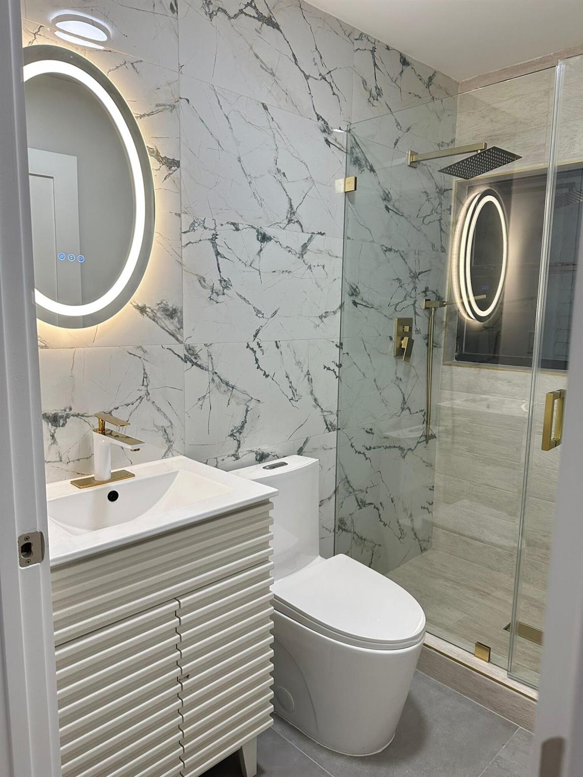 LAKE WORTH TOWN OF - Residential Lease