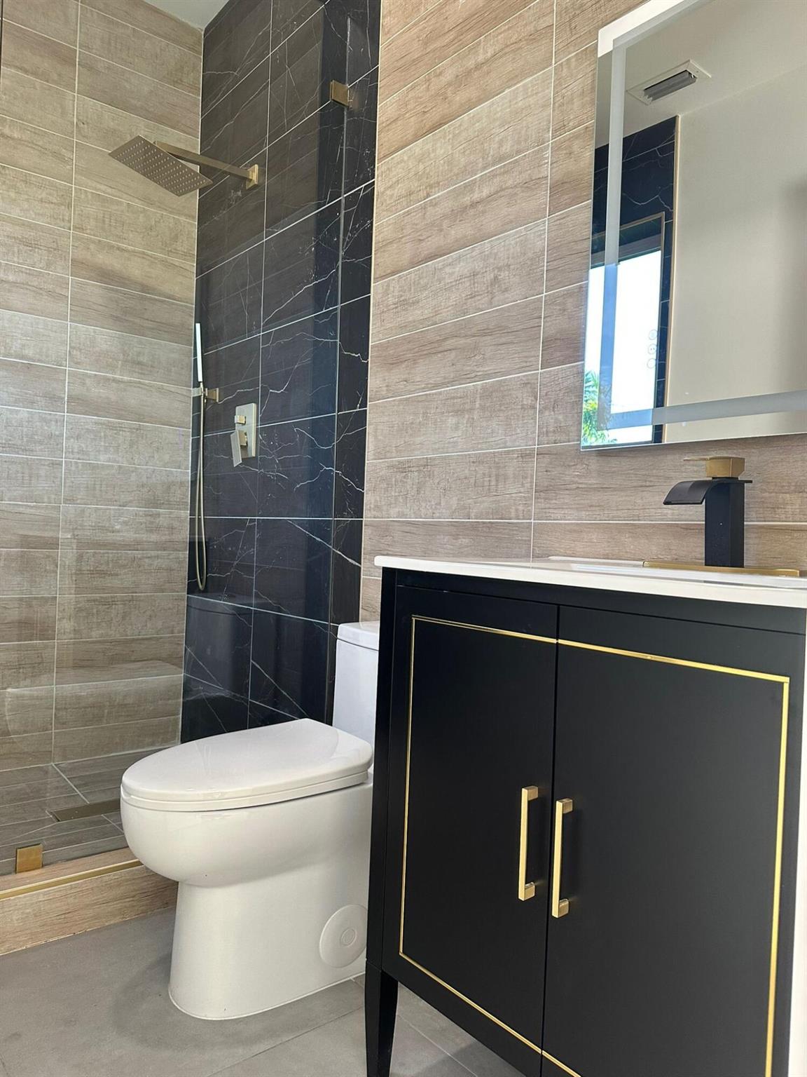 LAKE WORTH TOWN OF - Residential Lease