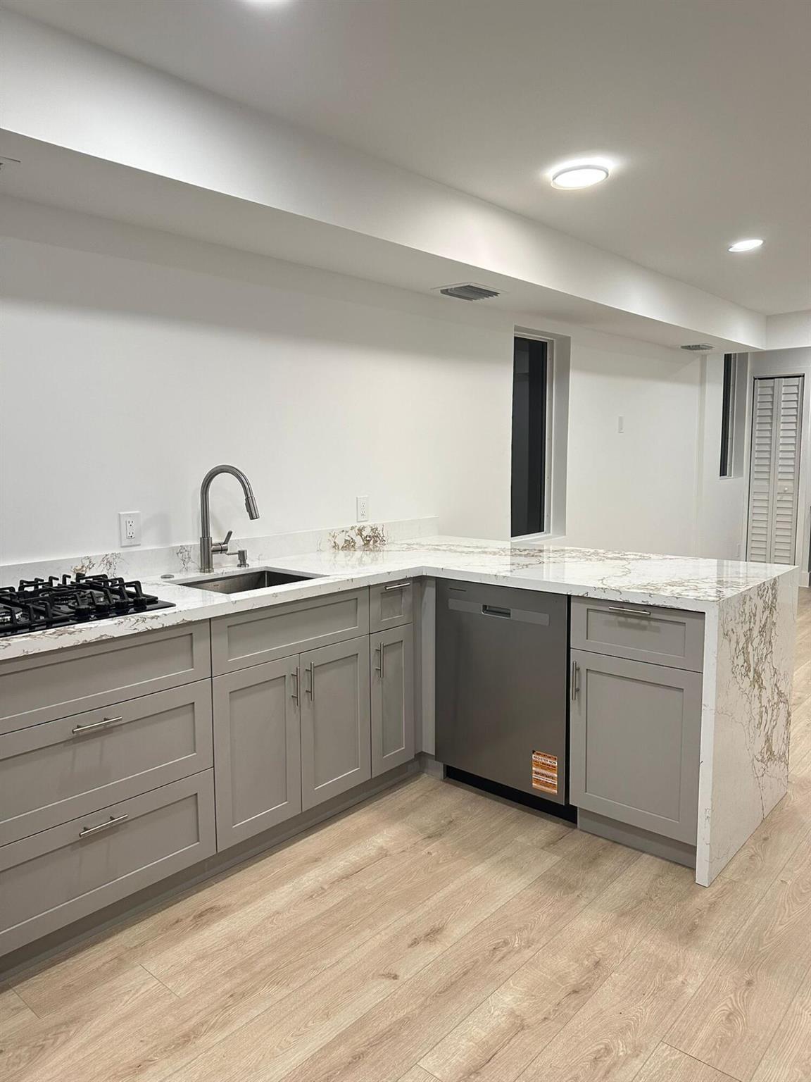 LAKE WORTH TOWN OF - Residential Lease