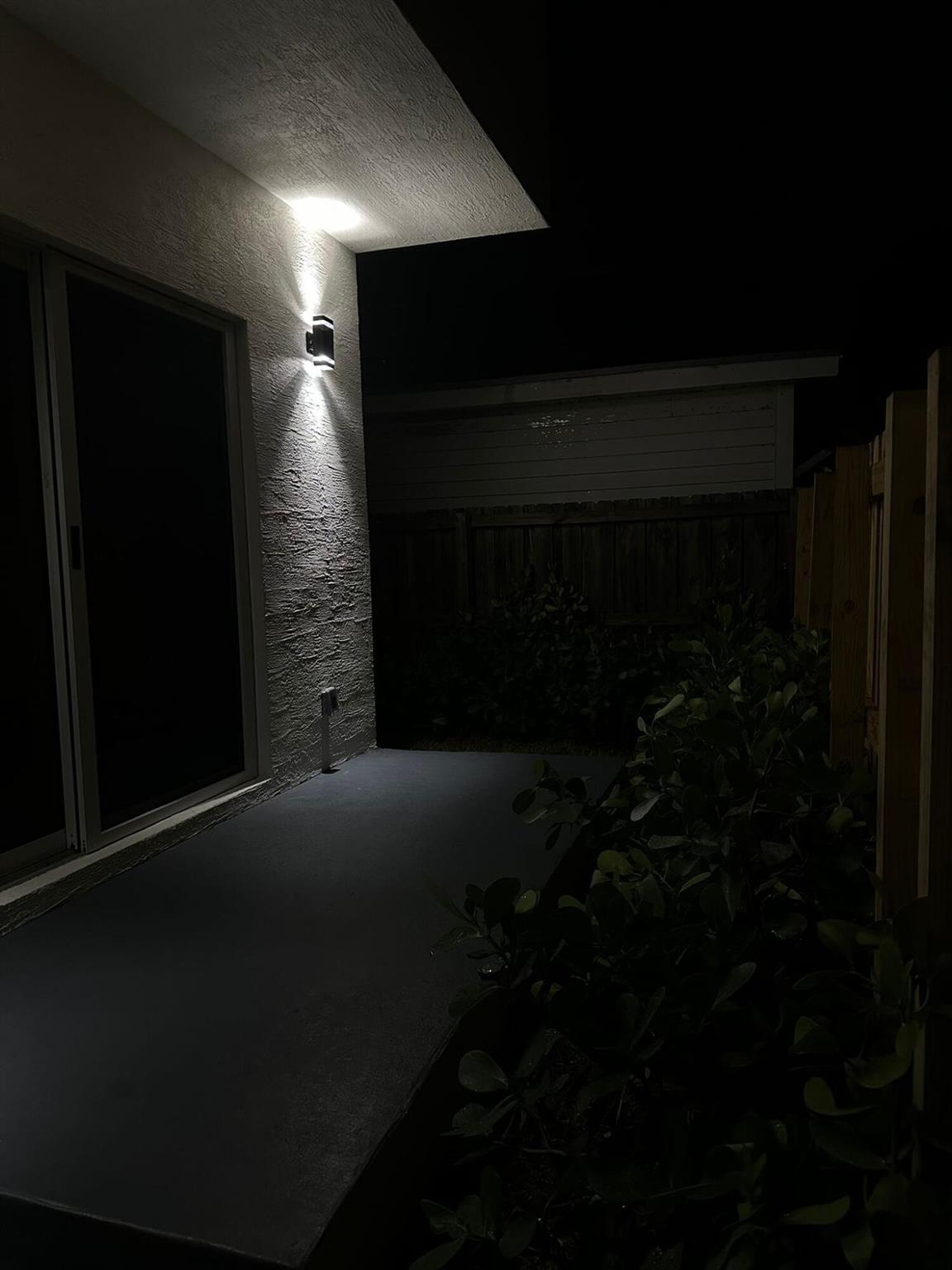 LAKE WORTH TOWN OF - Residential Lease