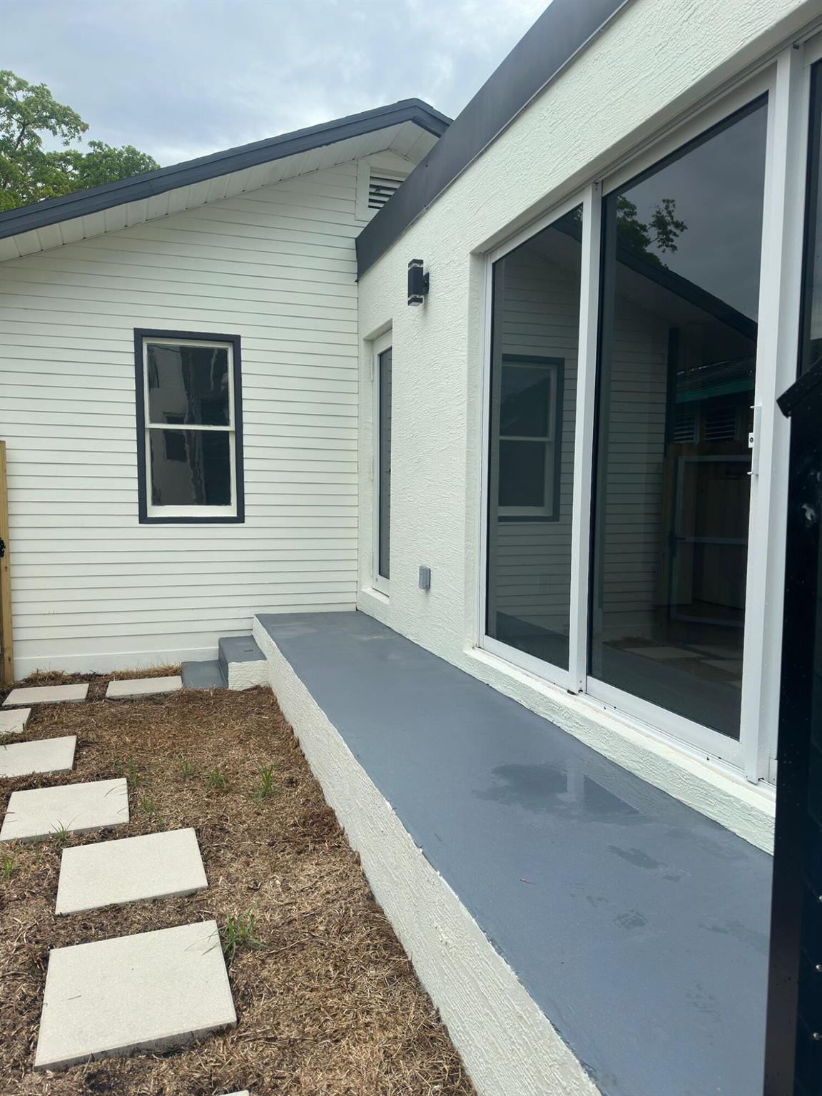 LAKE WORTH TOWN OF - Residential Lease