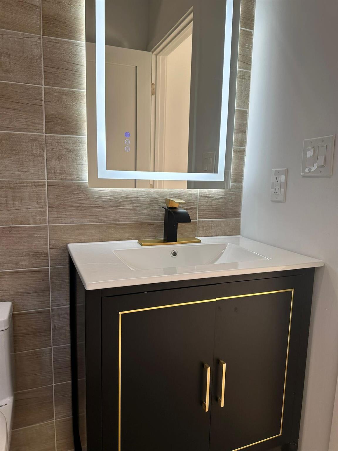 LAKE WORTH TOWN OF - Residential Lease