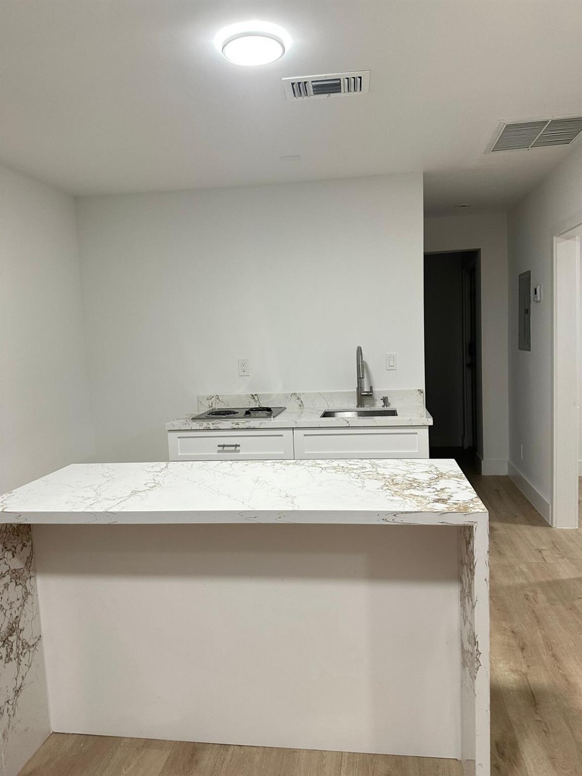 LAKE WORTH TOWN OF - Residential Lease