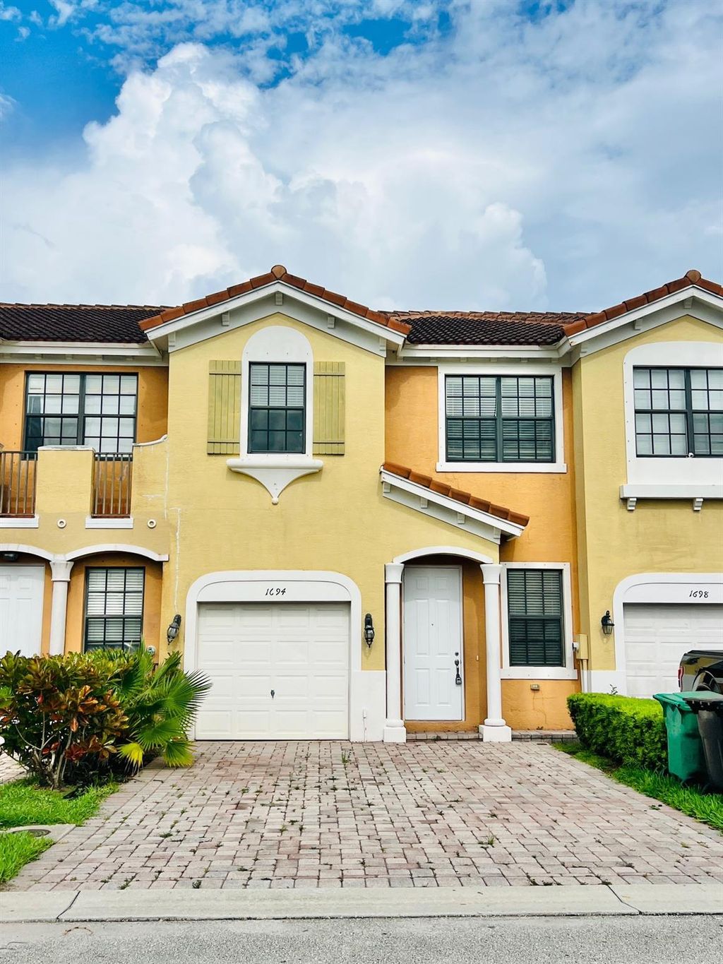 Photo of 1694 SW Via Rossa, Port Saint Lucie, FL 34953 (MLS # F10448670)