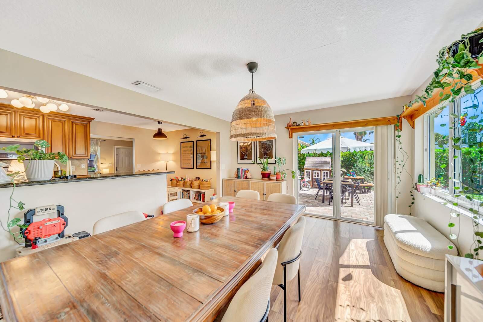 SPANISH ISLES/SADDLEBROOK - Residential