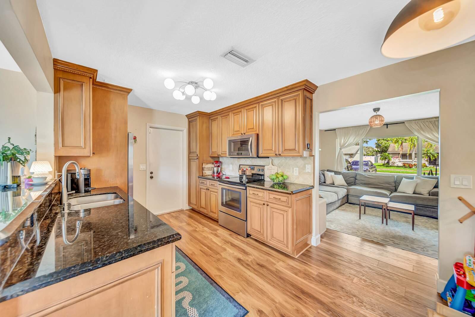 SPANISH ISLES/SADDLEBROOK - Residential