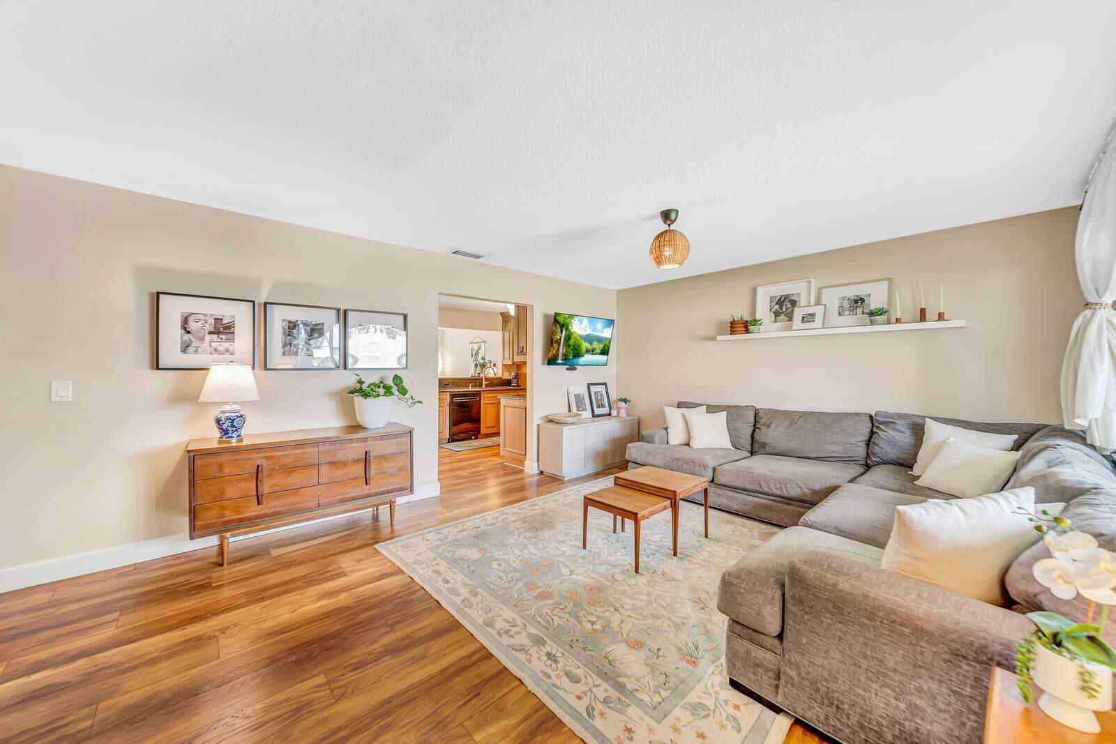 SPANISH ISLES/SADDLEBROOK - Residential