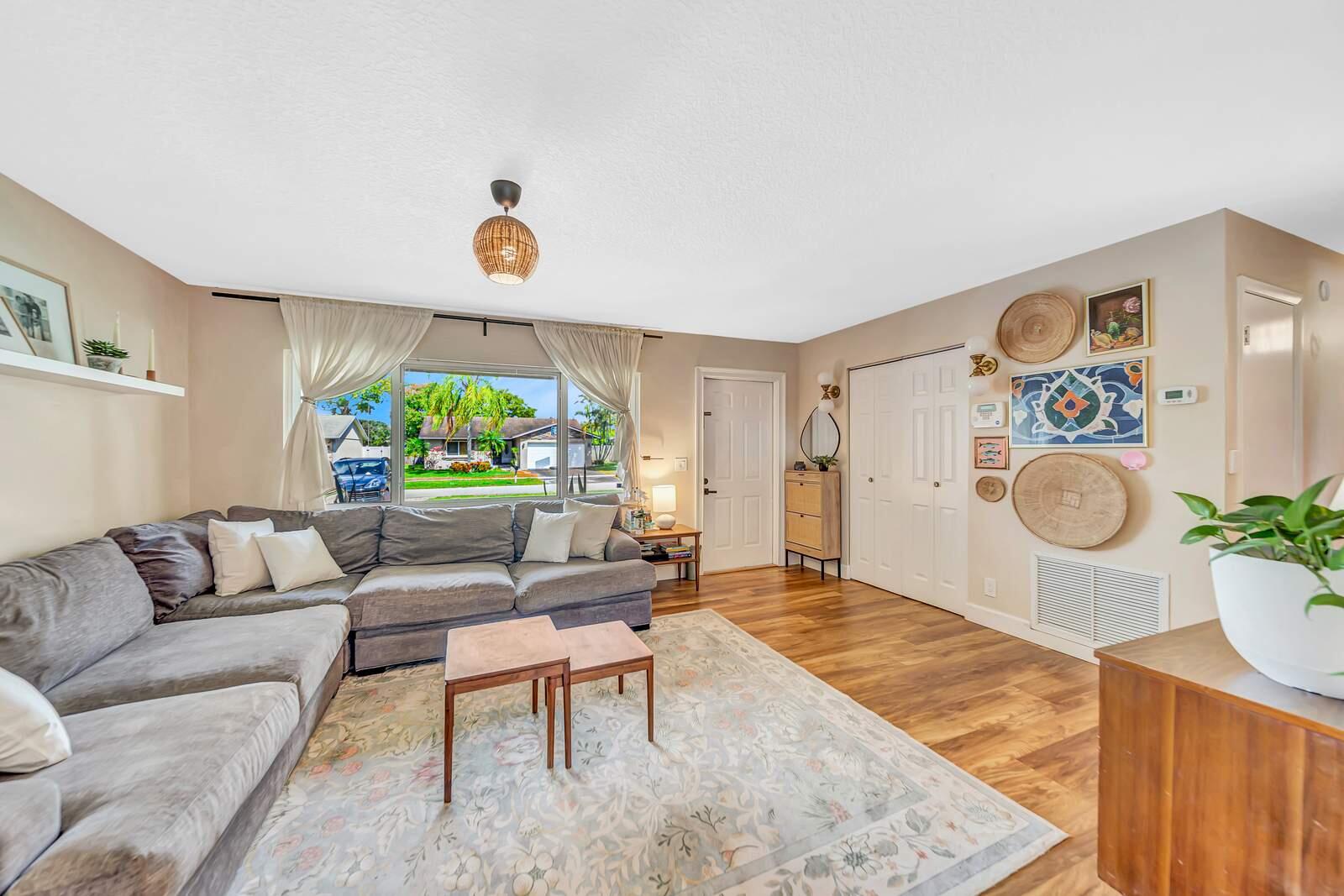 SPANISH ISLES/SADDLEBROOK - Residential