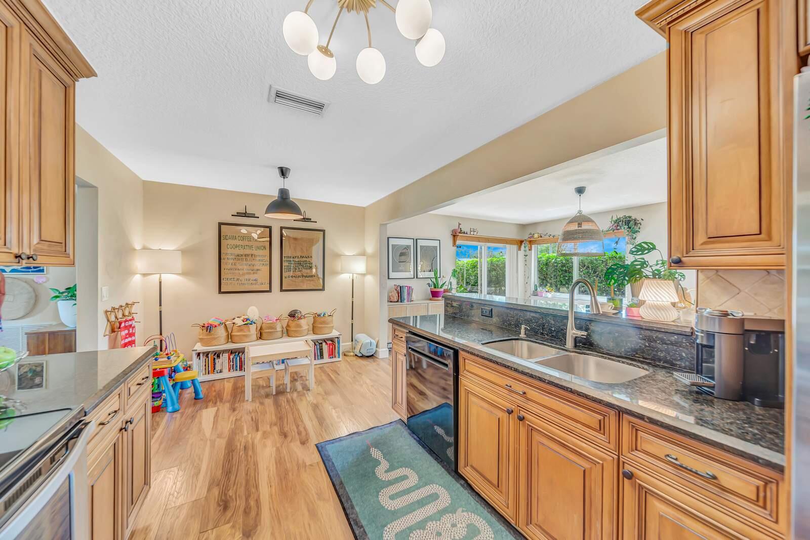 SPANISH ISLES/SADDLEBROOK - Residential