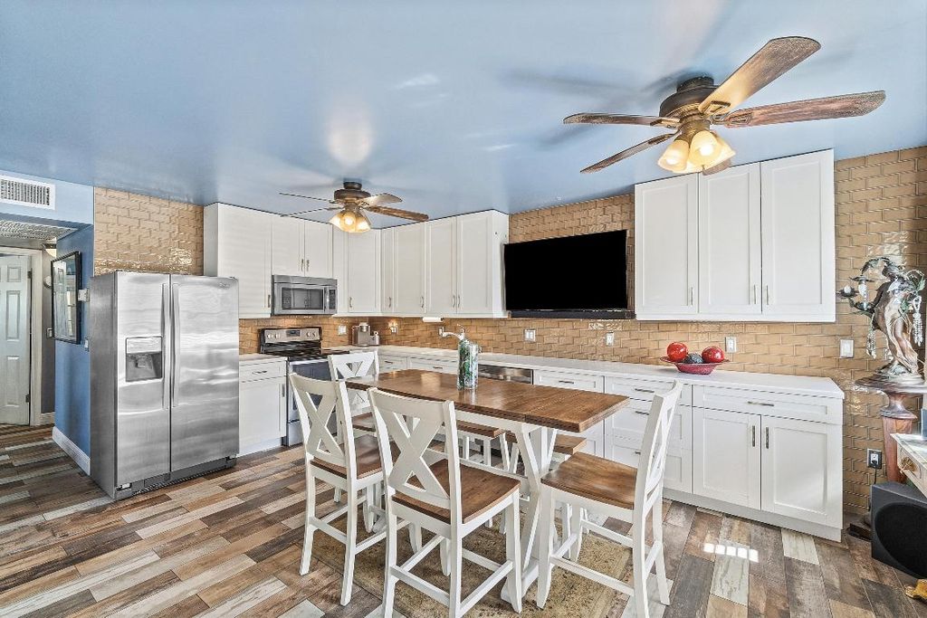 Photo of 120 Prescott F #120, Deerfield Beach, FL 33442 (MLS # R11153132)