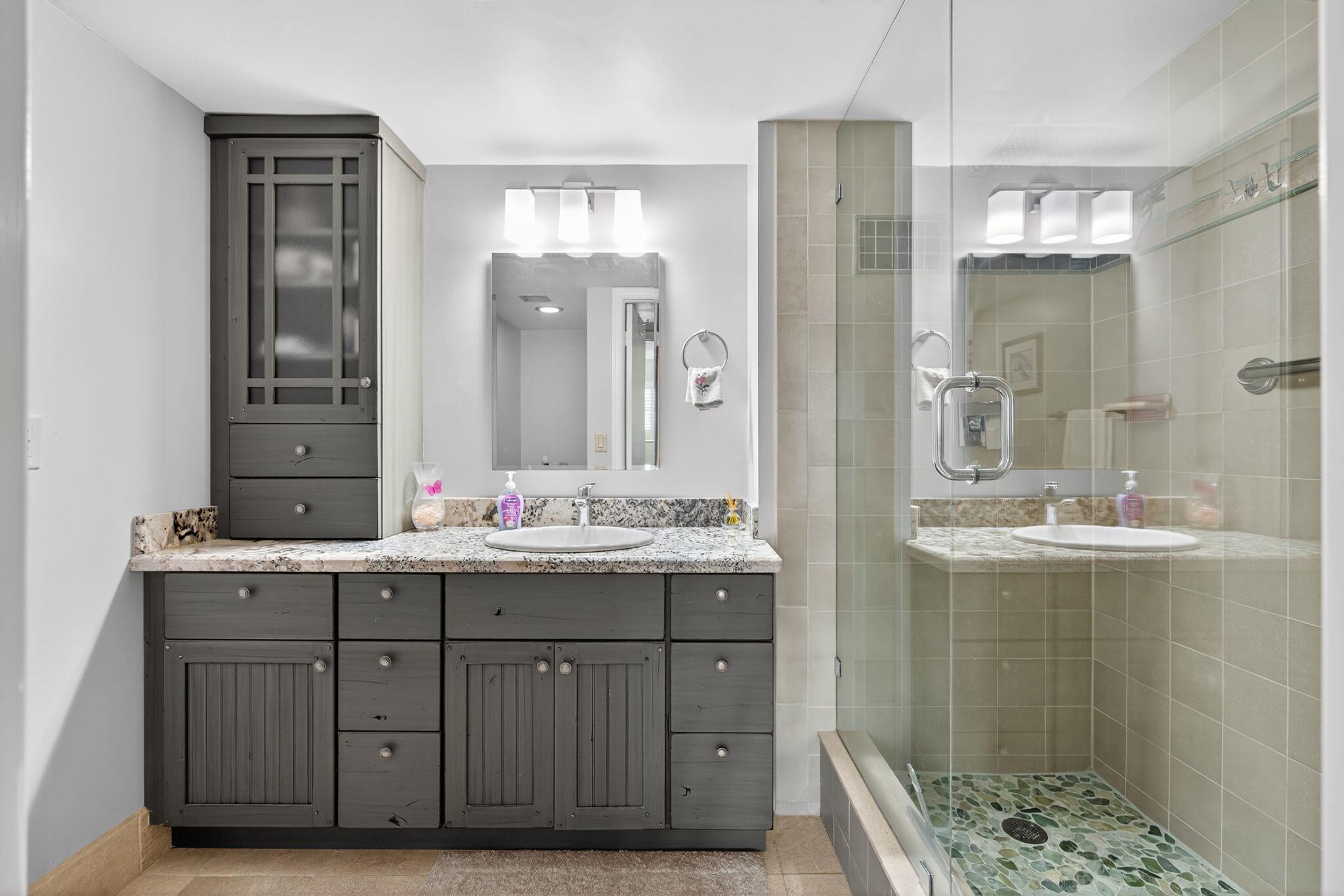 Land Ends Condo - Residential