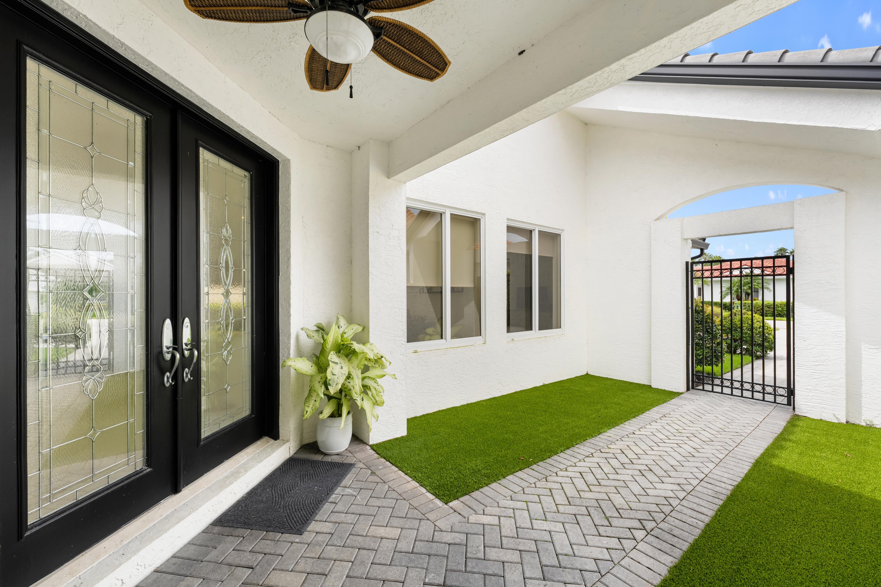 8268 BOB O LINK, West Palm Beach, FL, 33412/$865,000 3 8268 BOB O LINK