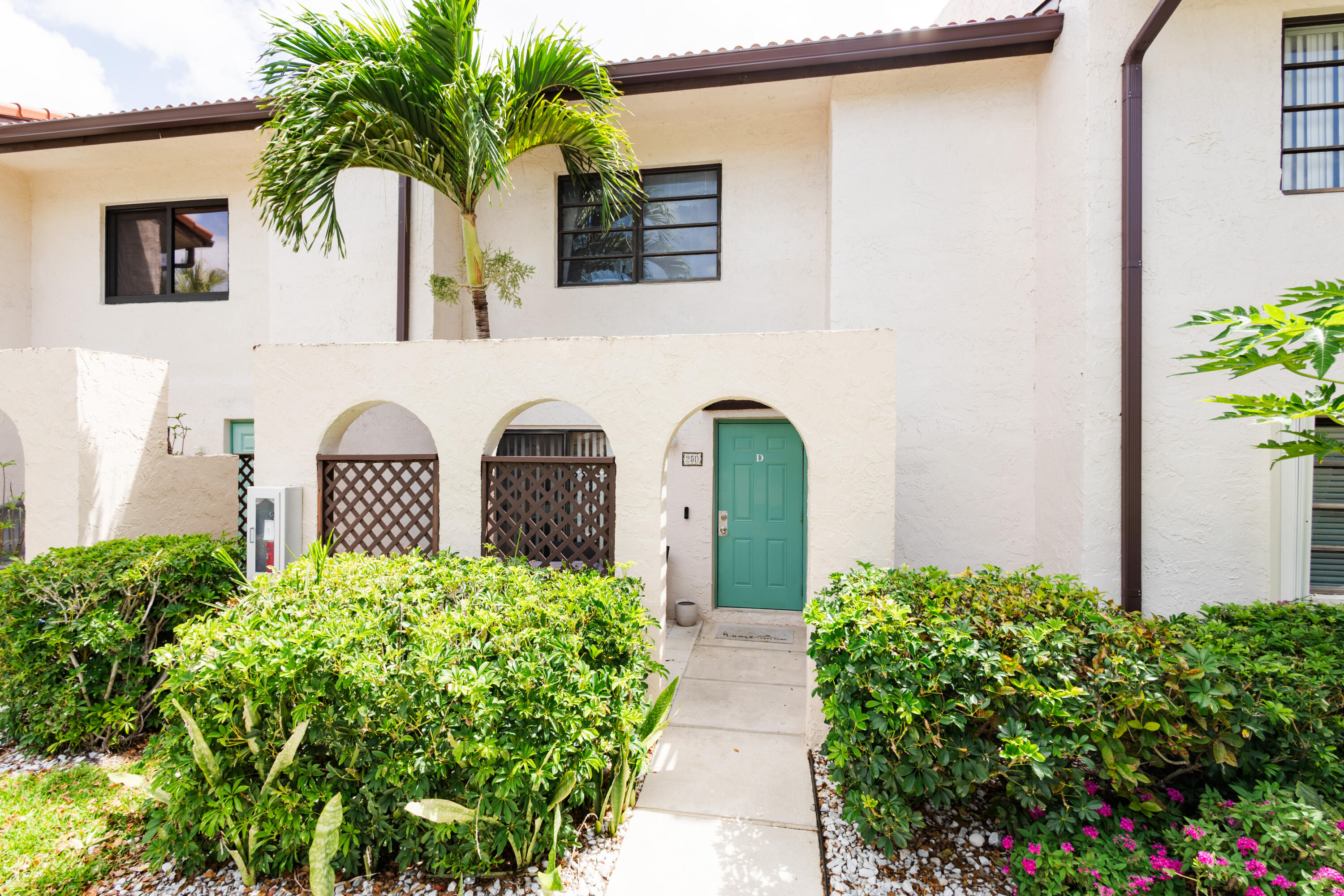 HORIZONS OF BOCA LAGO CONDO - Residential