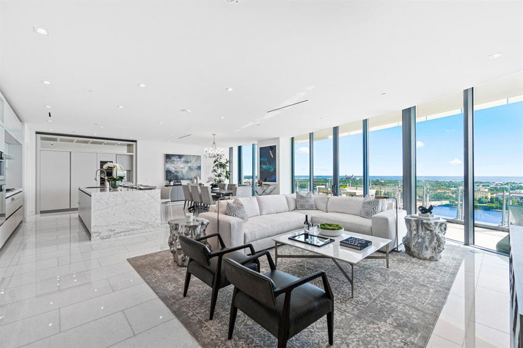 BRISTOL CONDO - Residential