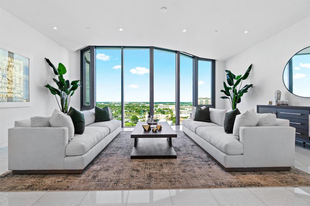 BRISTOL CONDO - Residential