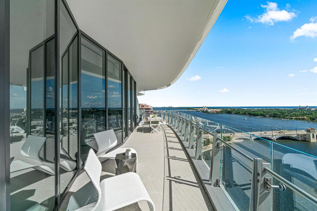 BRISTOL CONDO - Residential