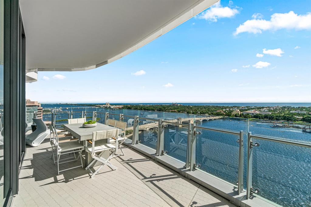 BRISTOL CONDO - Residential