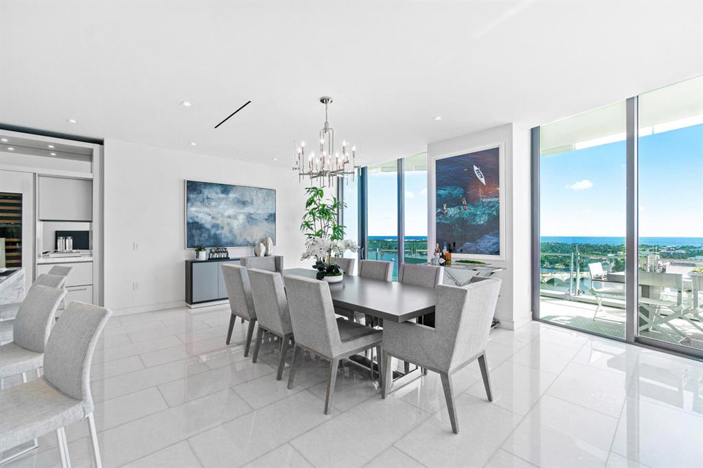 BRISTOL CONDO - Residential