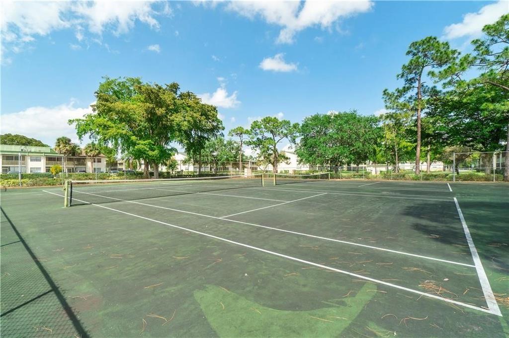 4276 NW 89th Ave 102