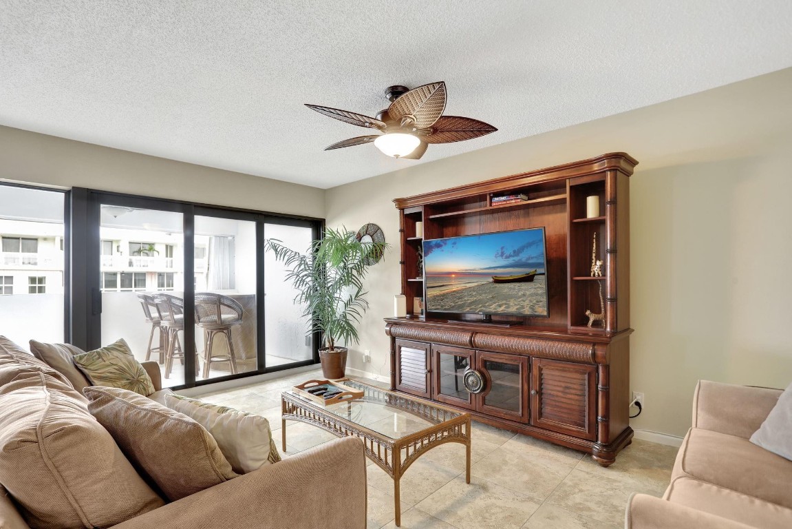 Beach House - Residential